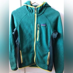 Men’s Patagonia full length zip up sweater